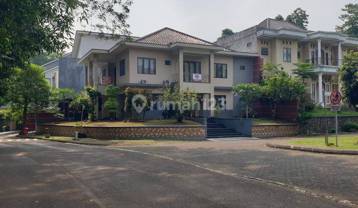 Rumah Hoek Luas Dan Asri di Cluster Taman Tirta Golf Bsd 1