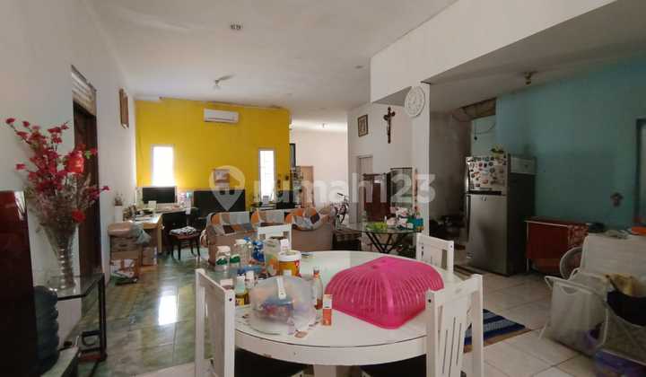 Jual rumah tua hitung tanah saja di Puri Indah - Jakarta Barat 2