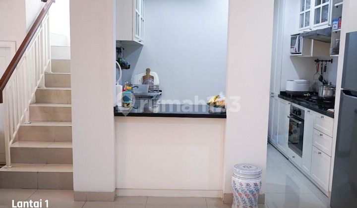 Rumah 3 Lantai semi furnish di kawasan strategis Samara Village di Gading Serpong 2