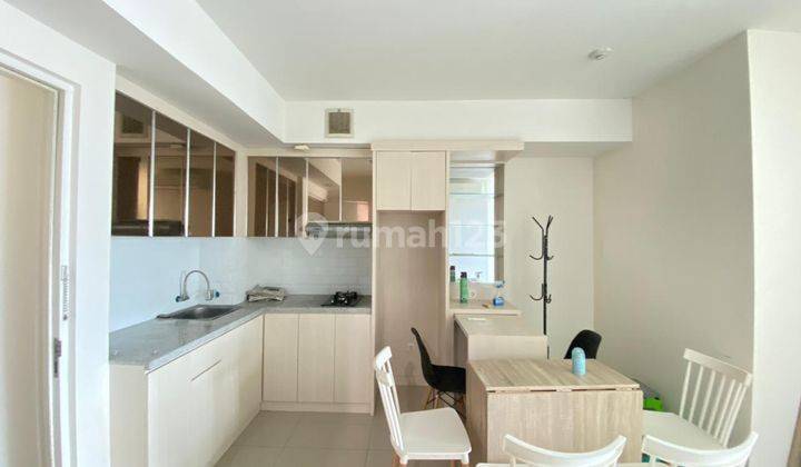 Dijual Cepat Apartement 2 BR Semi Furnish di Grand Kamala Lagoon 2