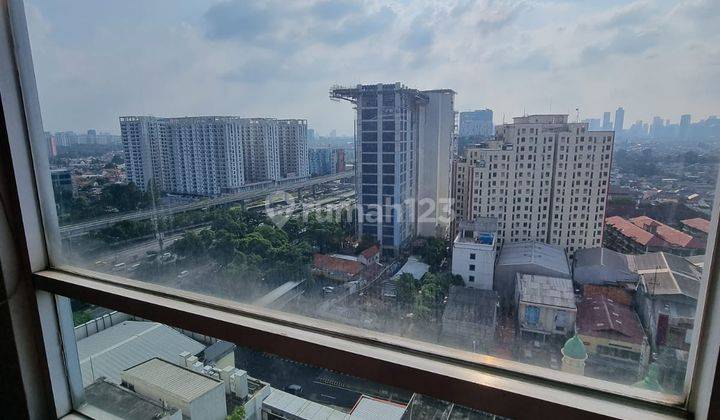 tampak depan dijual cepat apartemen mth square