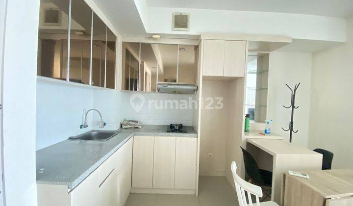 Dijual Cepat Apartement 2 BR Semi Furnish di Grand Kamala Lagoon 1