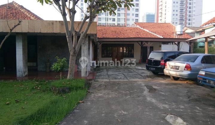 CEPAT RUMAH TUA HITUNG TANAH JL. WIJAYA KUSUMAH DAPUR SUSU CILANDAK 1