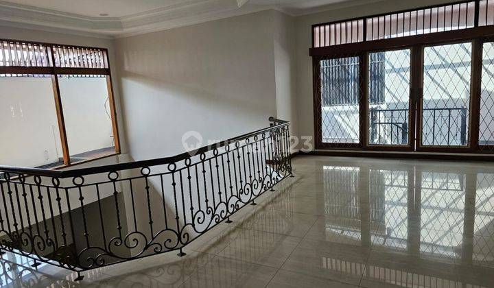 DISEWAKAN RUMAH JL.GEDUNG HIJAU PONDOK INDAH KEBAYORAN LAMA JAKARTA SELATAN  1