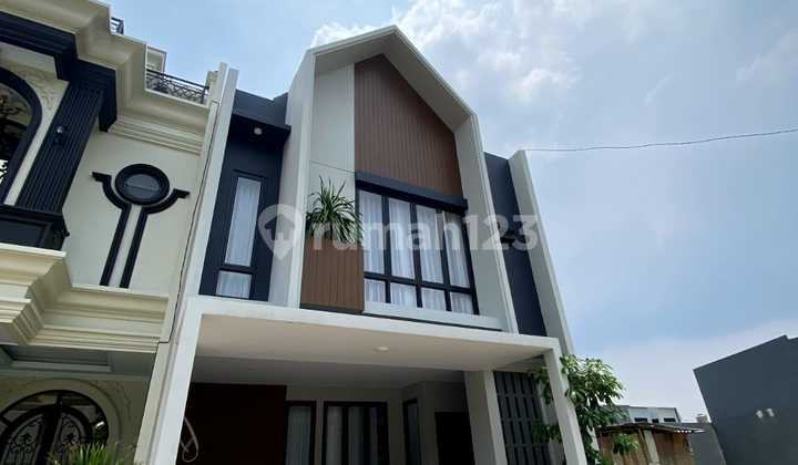 DIJUAL RUMAH 2 LANTAI DI JL SADAR RAYA JAGAKARSA JAKARTA SELATAN  2