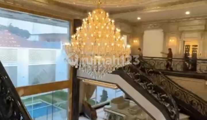DIJUAL RUMAH LUXURIOUS CLASSIC FOR SALE DI PONDOK INDAH SEKOLAH KENCANA JAKARTA SELATAN 