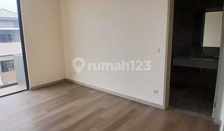 Dijual rumah hoek Brand NEW Cluster Kelimutu JGC 2