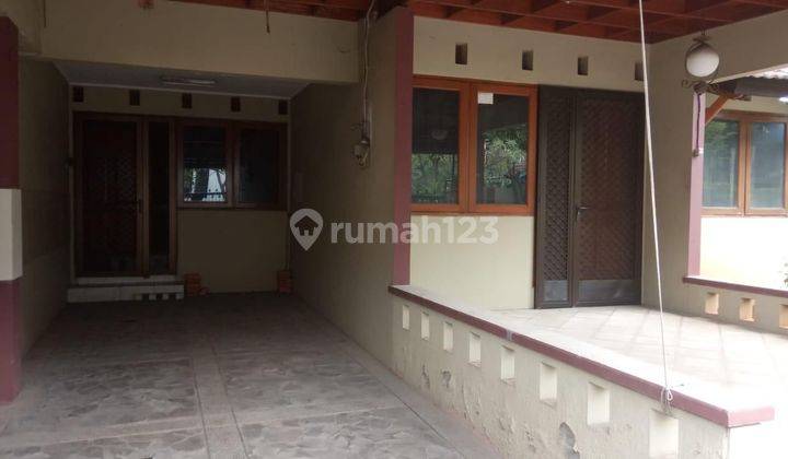 Dijual Cepat Rumah Besar Siap Huni di Area Galaxy Bekasi Barat 1