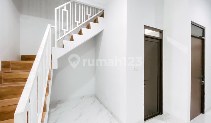 Dijual rumah di sektor v pondok ungu permai  2