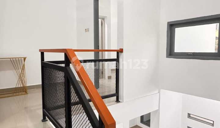 Jual Rumah 2.5 lantai Siap Huni di Pondok Ungu Permai  ( terdepan ) Bekasi kota 2