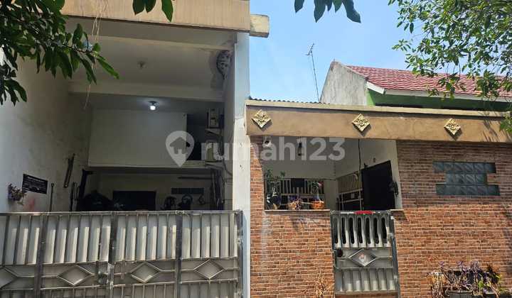 Dijual Rumah 2,5 Lantai Siap Huni di Taman Galaxy Indah , Bekasi Selatan