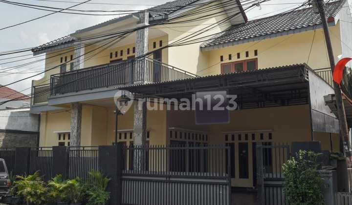 Dijual Rumah Utan Kayu, Matraman, Jakarta Timur 1