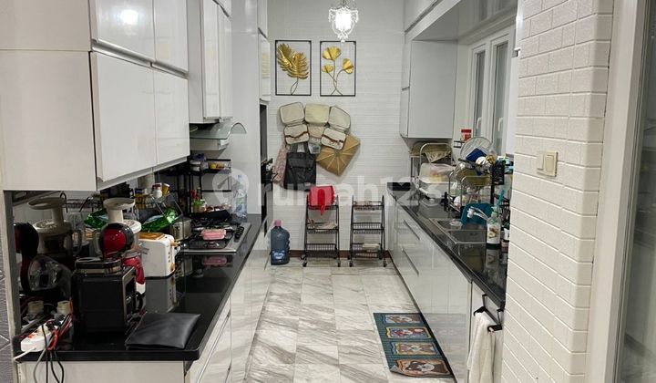 Jual cepat dibawah harga pasaran Rumah townhouse di Springhill  Springhill Golf 2