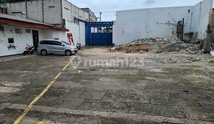 Quick Sale Warehouse Prime Location in West Jakarta