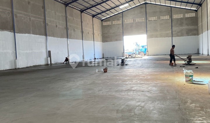 Warehouse for Rent Ready to Occupy in Pakuhaji, Tangerang, Banten Warehouse for Rent Ready to Occupy in Pakuhaji, Tangerang, Banten