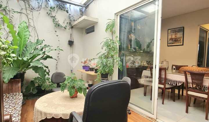 Turun Harga ! Dijual Rumah 4+1 Kamar Tidur Di Serenia Hills 