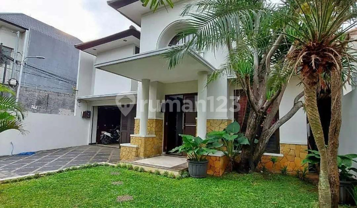 Dijual Rumah Mewah 5 Bedroom  di Kemang 2