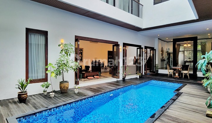 Djual Rumah Gaya Bali 5 Bedroom di Kemang Djual Rumah Gaya Bali 5 Bedroom di Kemang