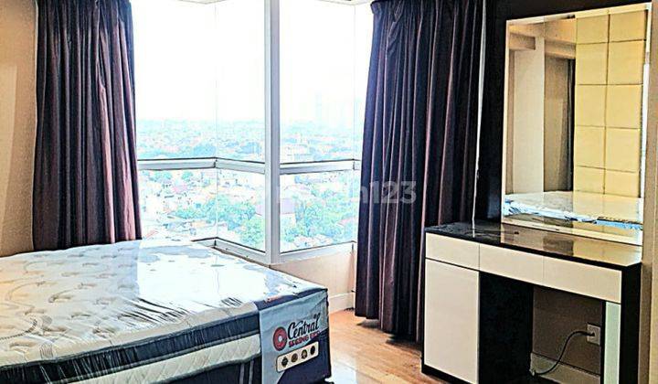 Dijual  Apartemen Somerset Permata Hijau Jakarta Selatan 3 Kamar Tidur Bagus 2