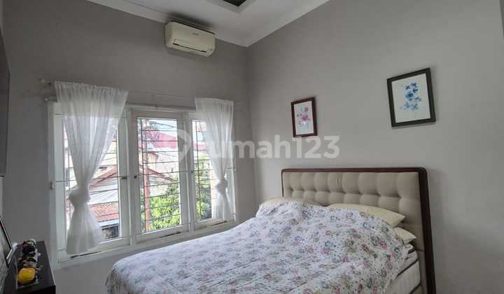 Dijual Rumah 4 Kamar Tidur di Bona Indah Dekat Sekolah Sis 2