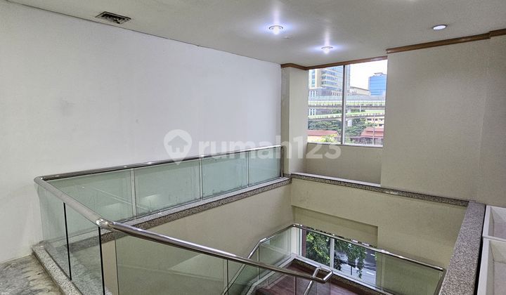 For Rent 4-Story Building in Blok M Strategic Location