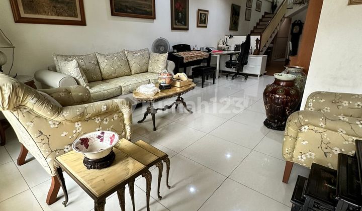 Dijual Rumah Sangat Asri 3 Kamar Tidur Di Pondok Indah 2