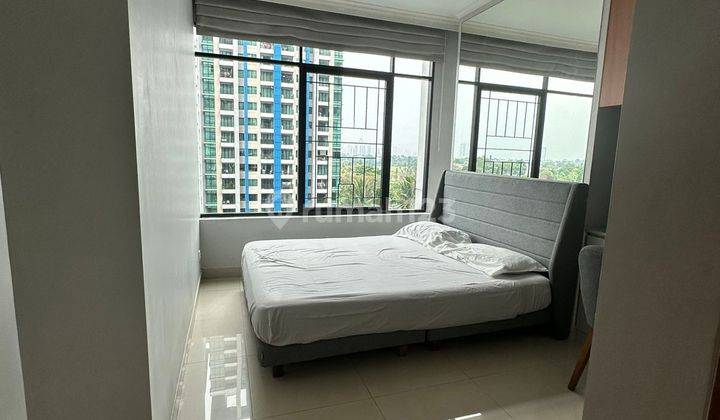 Dijual Turun Harga Awal Tahun Apartemen Hampton Park 2 Kamar Tidur Furnished Bagus 2