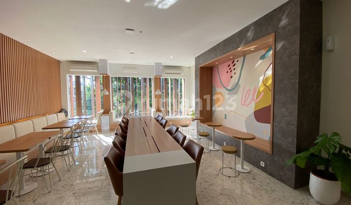 For Sale 3-Story Shop House in Kemang, Suitable for Business