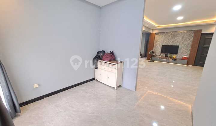 Rumah 2 Lantai Siap Huni Villa Melati Mas Serpong 2