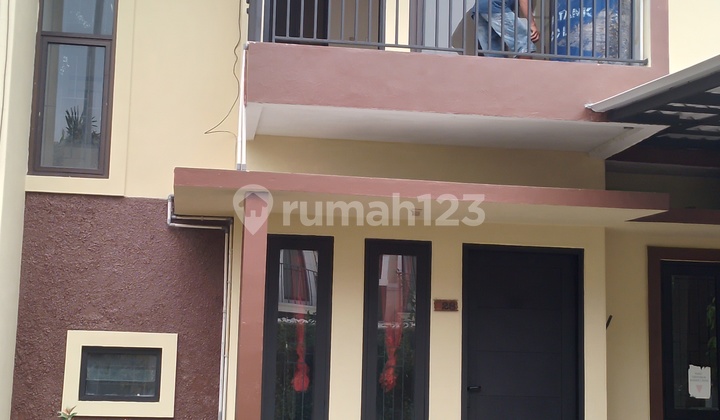 Rumah 2 Lantai Siap Huni Dekat Mall Wtc