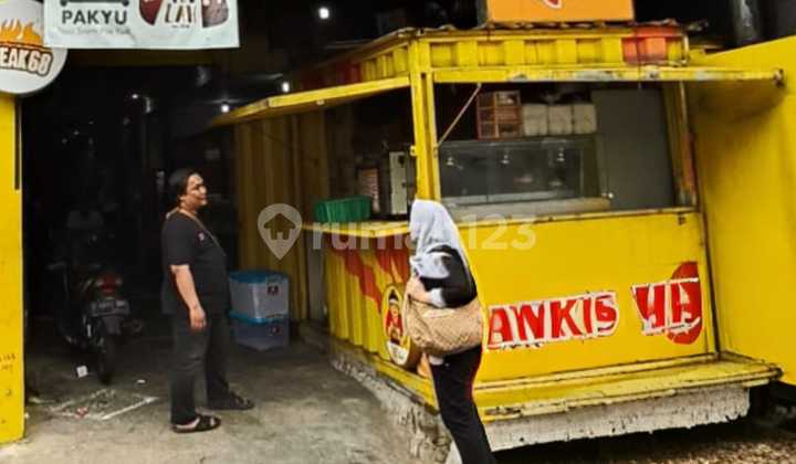 Rumah 3 Lantai di Setiabudi Jakarta Selatan