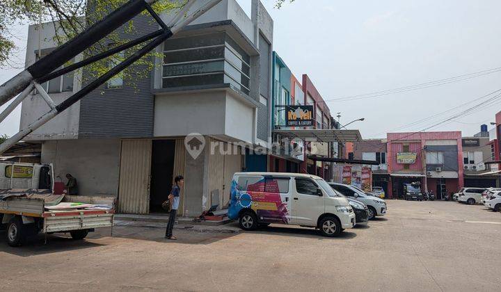 Ruko siap pakai hoek pinggir jalan raya 1