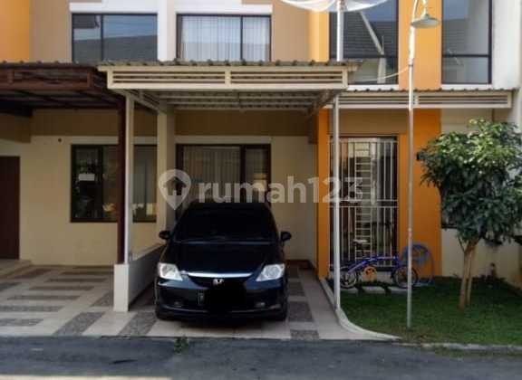 Rumah 1,5 Lantai di Puri Wahid Regency Salatiga Rumah 1,5 Lantai di Puri Wahid Regency Salatiga