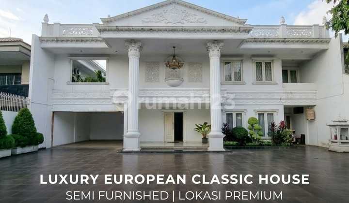 Europan Classic Pondok Indah Luxury House