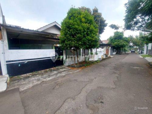 CH Dijual Rumah Lama Dalam Komplek  Lebak Bulus Harga Murah  2