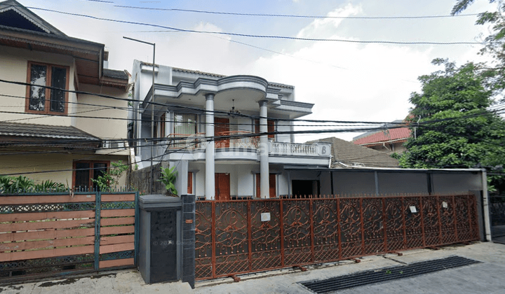 Dijual Cepat Rumah Terawat Di Kebayoran Baru Harga Nego 1