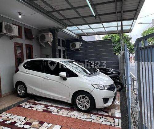 RUMAH KOST DIJUAL DI BENHIL LOKASI STRATEGIS HARGA NEGO 1