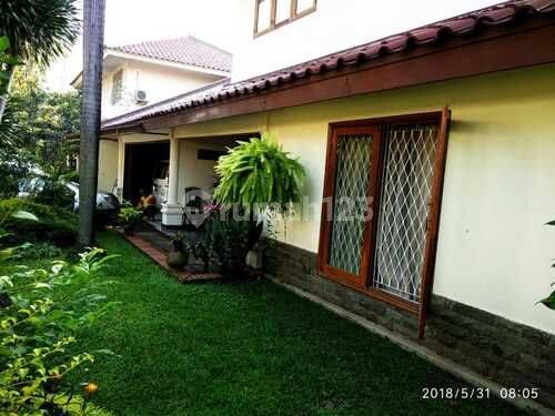 Dijual Rumah Lama Terawat Di Bintaro Dalam Komplek 2