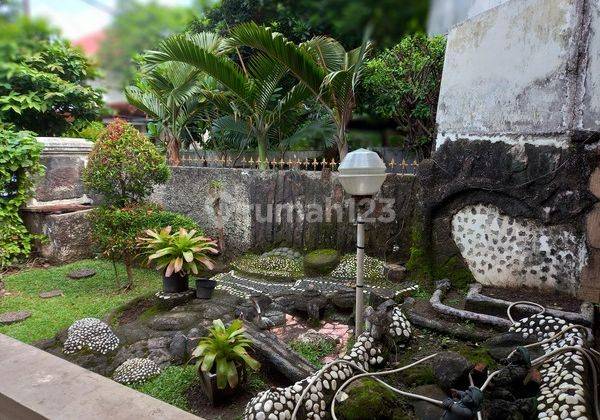 Dijual Rumah Lama Hitung Tanah Dalam Komplek Strategis 2