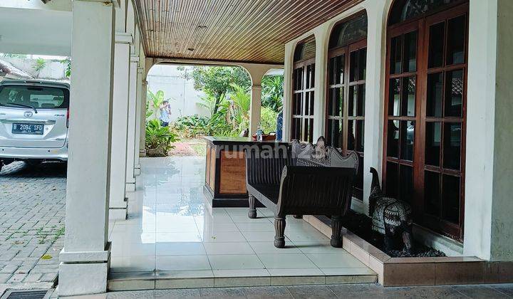 Dijual Rumah Siap Huni Zona Komersial Dengan Tanah Luas 2002 m² di Cilandak Timur 2