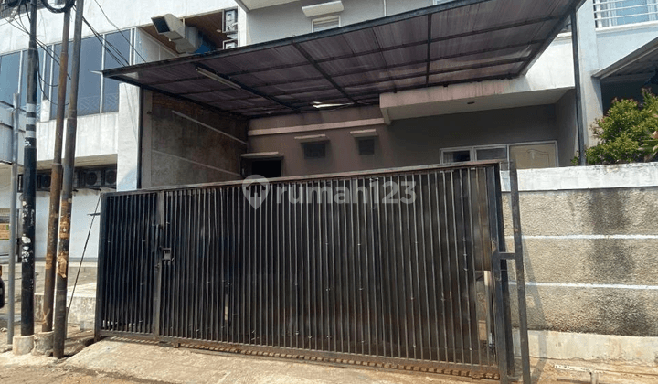 Rumah Siap Huni di Cipete Lokasi Strategis Harga Nego 1