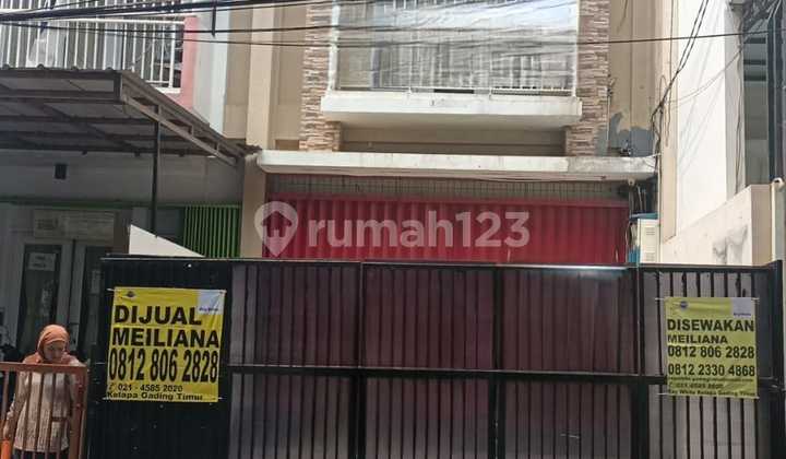 House Can Be Used as Business in North Gading Elok Raya House Can Be Used as Business in North Gading Elok Raya