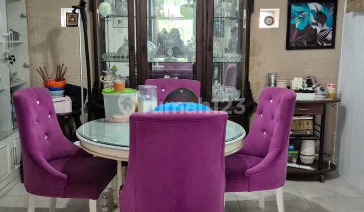 3.5-Story House on Jl. Puri Intan, Bcs Kelapa Gading 2