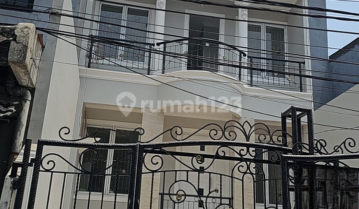 Rumah Brand New Gading Mas Timur