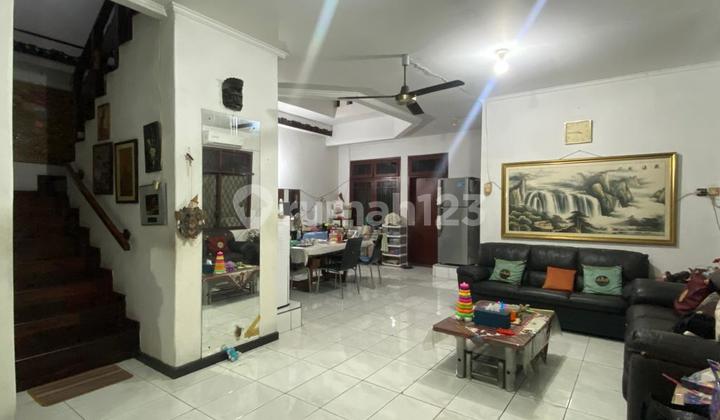 Rumah Jalan Gading Putih iv 