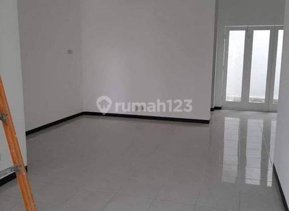 Dijual Rumah Mewah Siap Huni Lokasi Perumahan Nirwana Eksekutif, Wonorungkut Rungkut Surabaya, Surabaya 2