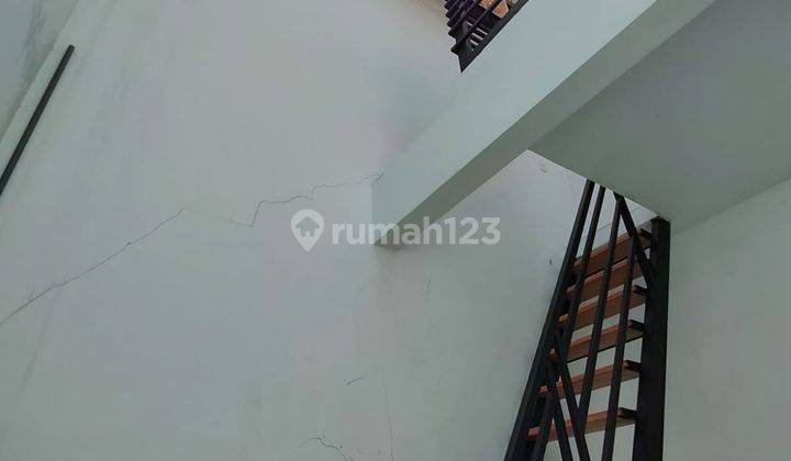 Dijual Rumah Siap Huni Lokasi di Valencia Spring Blok, Puri Surya Jaya Gedangan Sidoarjo, Sidoarjo 2