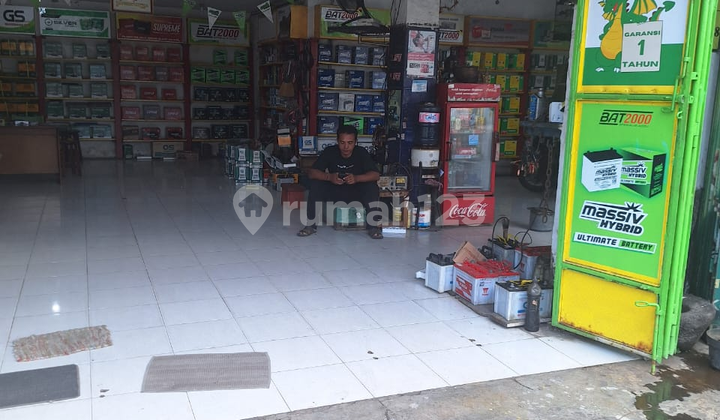 Shop House Needs Minimal Renovation 760 m2 HGB Kapasan, Surabaya 2