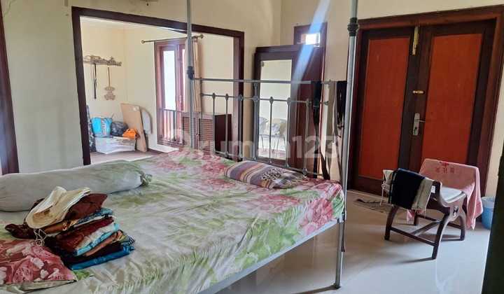 Rumah Butuh Minim Renovasi Unfurnished SHM Rungkut, Surabaya