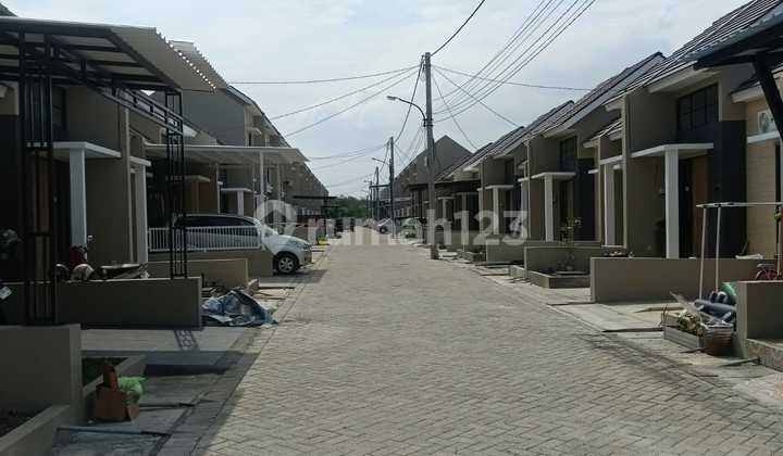 Rumah, 1 Lantai, HGB, di Gununganyar 2